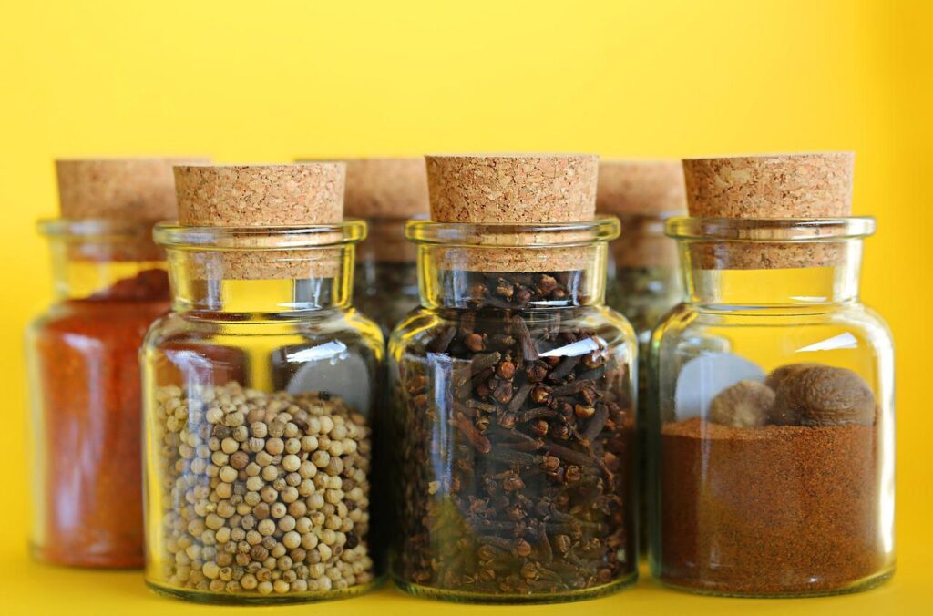spices, kit, yellow background-3356768.jpg